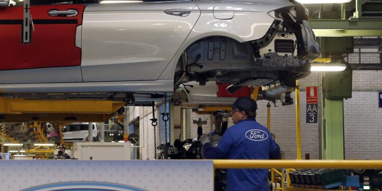 Ford eliminará esta semana 3,000 empleos en Estados Unidos, Canadá e India