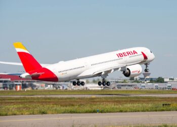 Aerolíneas europeas en crisis: van 383 vuelos suspendidos