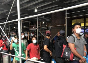 Unos 700,000 latinos accederán a cobertura sanitaria con nueva ley de EU