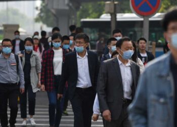 Población China disminuirá antes de 2025
