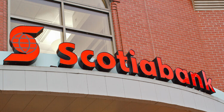 Scotiabank incumple estimaciones por baja de ingresos en mercados de capitales