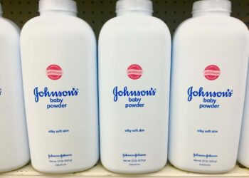 Johnson & Johnson suspende la venta de sus polvos de talco en todo el mundo