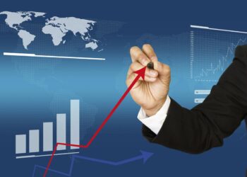 Superintendencia de Bancos: tasas de interés siguen subiendo; sistema financiero está estable