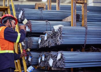 Precio del acero y sus derivados comienza a caer más de un 7%, según ferreteros