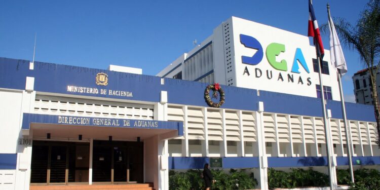 Aduanas informa que recauda 393.85 millones de dólares en septiembre