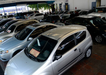 Acofave denuncia subvaluación de vehículos importados usados de hasta 52 %