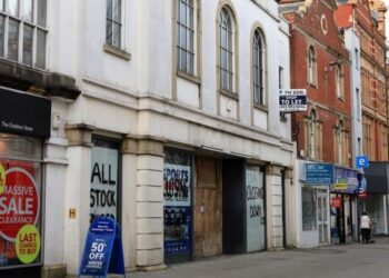 Las quiebras de empresas se disparan en Inglaterra al nivel de la crisis