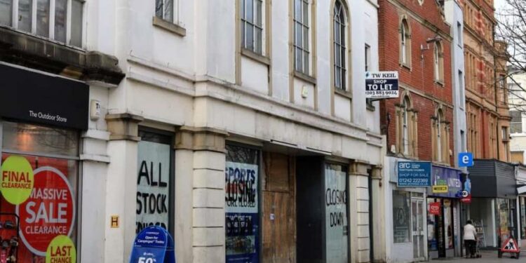 Las quiebras de empresas se disparan en Inglaterra al nivel de la crisis