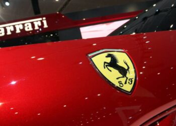 Ferrari aumenta beneficio neto 10% en tercer trimestre