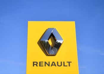 Renault quiere separar su negocio de autos eléctricos y sacarlo a bolsa en 2023