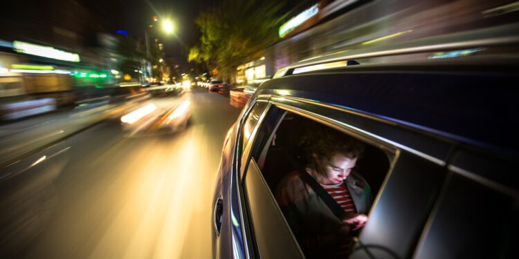 Lyft anuncia recorte de personal