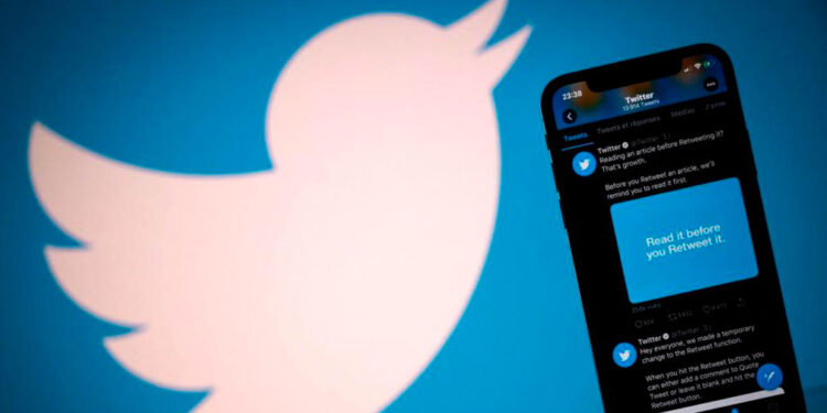 Twitter está considerando vender datos de los usuarios
