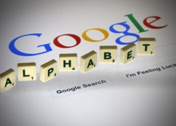 Alphabet fusiona equipos de trabajo de Google Maps y Waze, sin despidos
