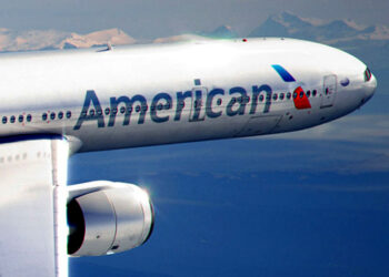 American Airlines regresa a los beneficios y gana US$127 millones en 2022