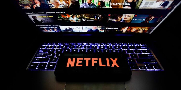Netflix ganó 4,491 mdd en 2022 y cerró con 230 millones de suscriptores
