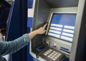 Red de cajeros automáticos bancarios concentra 3,114 unidades en todo el país