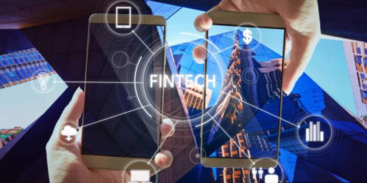 Alianzas entre banca múltiple y empresas fintech crece 28% en 2022