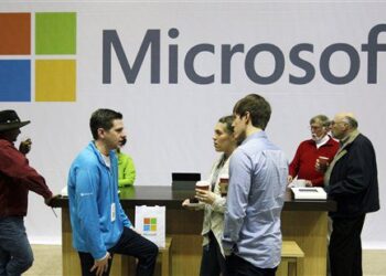 Microsoft recortará cerca de 11,000 empleos