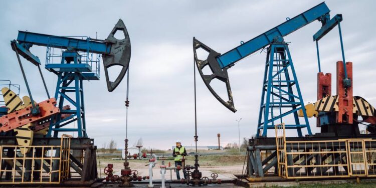 El petróleo de Texas cerró semana en 73.39 dólares el barril