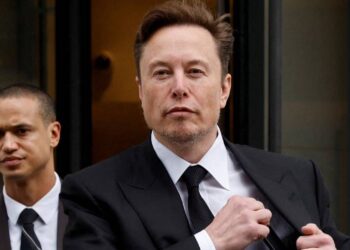 Jurado declara a Elon Musk no responsable de engaño en caso por tuits sobre Tesla