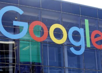 Google no se quiere quedar atrás e invierte 300 MDD en empresa de IA