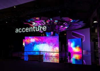 La consultora Accenture despedirá a 19,000 empleados