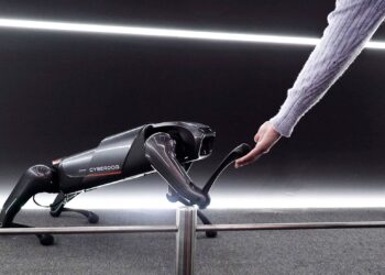 Lo más curioso del MWC 2023: perros robot, 3D sin gafas y reconocimiento facial de mascotas