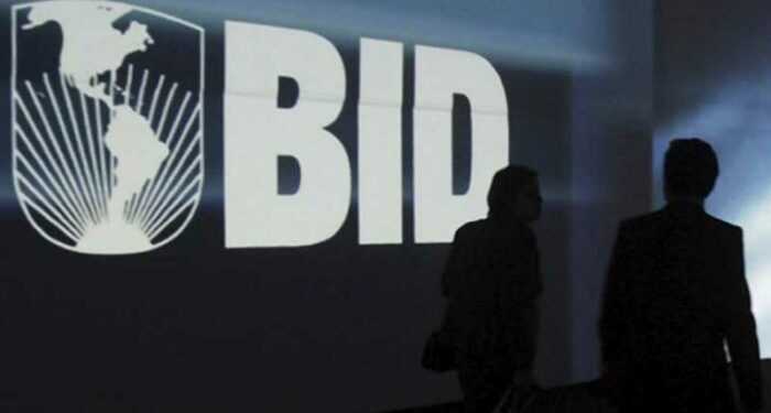 Latinoamérica crecerá solo el 1% en 2023, según estimaciones del BID
