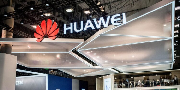 ¿Huawei recopiló información de usuarios en el MWC sin su consentimiento?