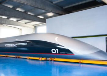 ¿Viajar más rápido en tierra que en avión? Así es el prototipo de HyperloopTT