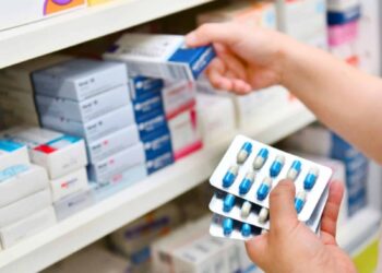 Instan a países latinoamericanos a aliarse por el alto costo de las medicinas
