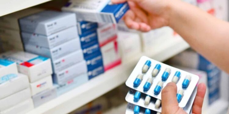 Instan a países latinoamericanos a aliarse por el alto costo de las medicinas