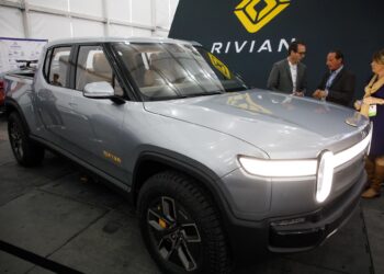 Rivian lanzará nota de deuda convertible por valor de 1,300 mdd