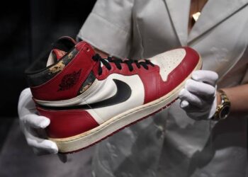 Tenis de Michael Jordan alcanzan precio récord de 2.2 mdd en subasta
