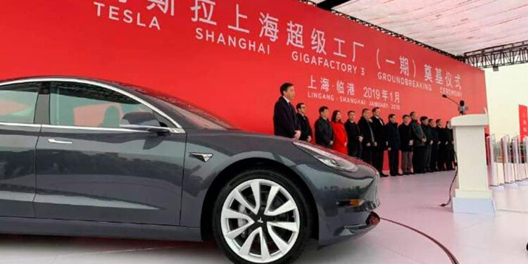 Tesla abre una nueva filial en China y otra fábrica en Shanghái