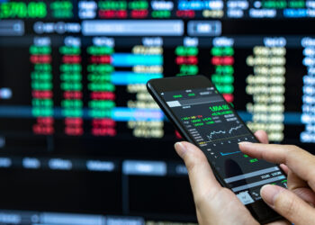 El mercado de valores ha crecido 22 % en los últimos 12 meses
