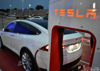 Tesla ya no es el mayor fabricante de vehículos enchufables en el mundo
