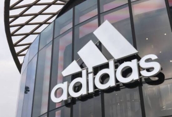 Adidas venderá parte de las acciones de Yeezy y donará beneficios: CEO
