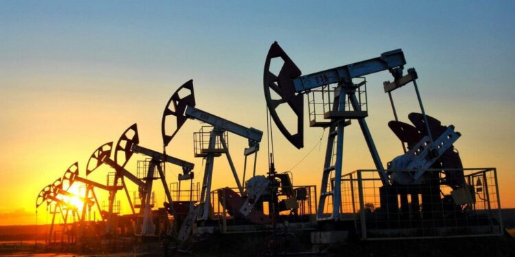 El petróleo de Texas baja un 1,3 % y cierra en 71,83 dólares el barril