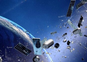 Arianespace lanzará en 2026 primera misión para limpiar de basura el espacio
