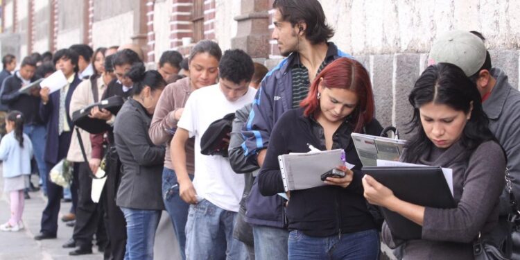 El desempleo en Latinoamérica se reduce tres décimas en 2023 y queda en el 6.7%