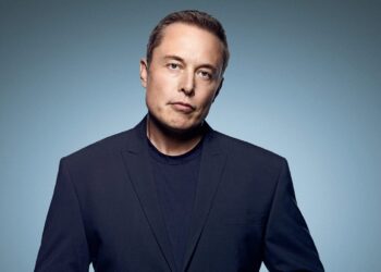 Elon Musk cree que hay que regular la IA, pero no hacer lo mismo con Twitter