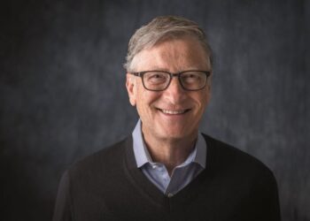 Bill Gates advierte de que la Inteligencia Artificial acabará con Amazon tarde o temprano