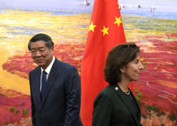 China insta a EE.UU. a hallar un «punto intermedio» en sus relaciones económicas