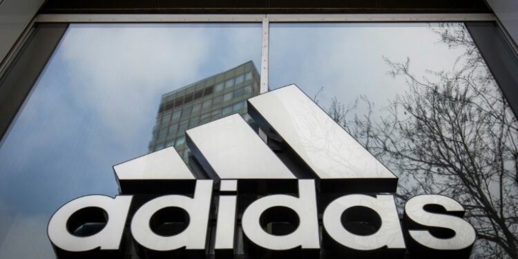 Adidas pone a prueba el límite superior del mercado del running con unos tenis de 500 dólares