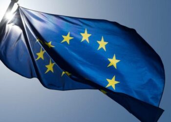 UE movilizará 45,000 millones de euros para proyectos en AL