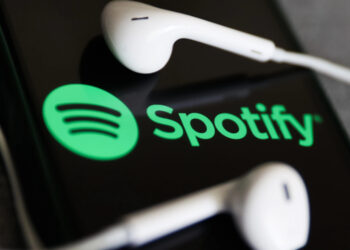 Spotify usará IA para doblar podcasts al español