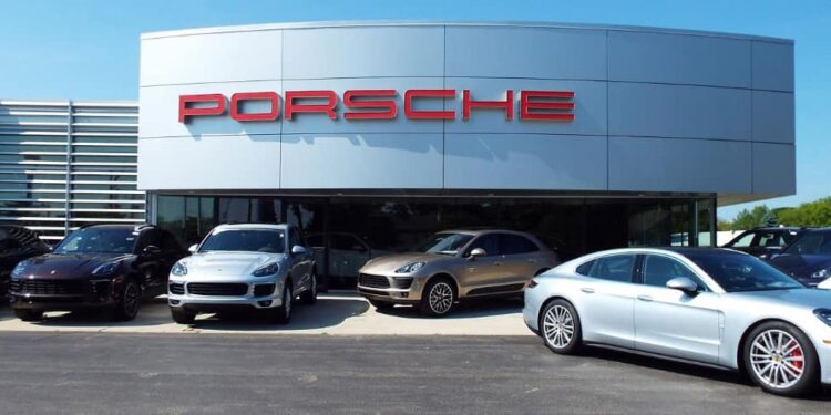 Porsche advierte que el lujo no es inmune a la economía: acciones tocan mínimos en un año