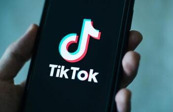Malasia acusa a TikTok de no hacer «suficiente» para combatir las noticias falsas