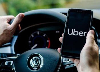 Uber grabará el audio de trayectos como función de seguridad
